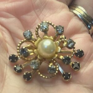 mid century sputnik rhinestone and pearl pin brooch